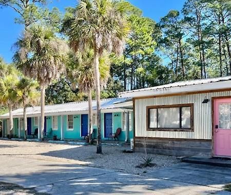 The Panacea Motel Extérieur photo